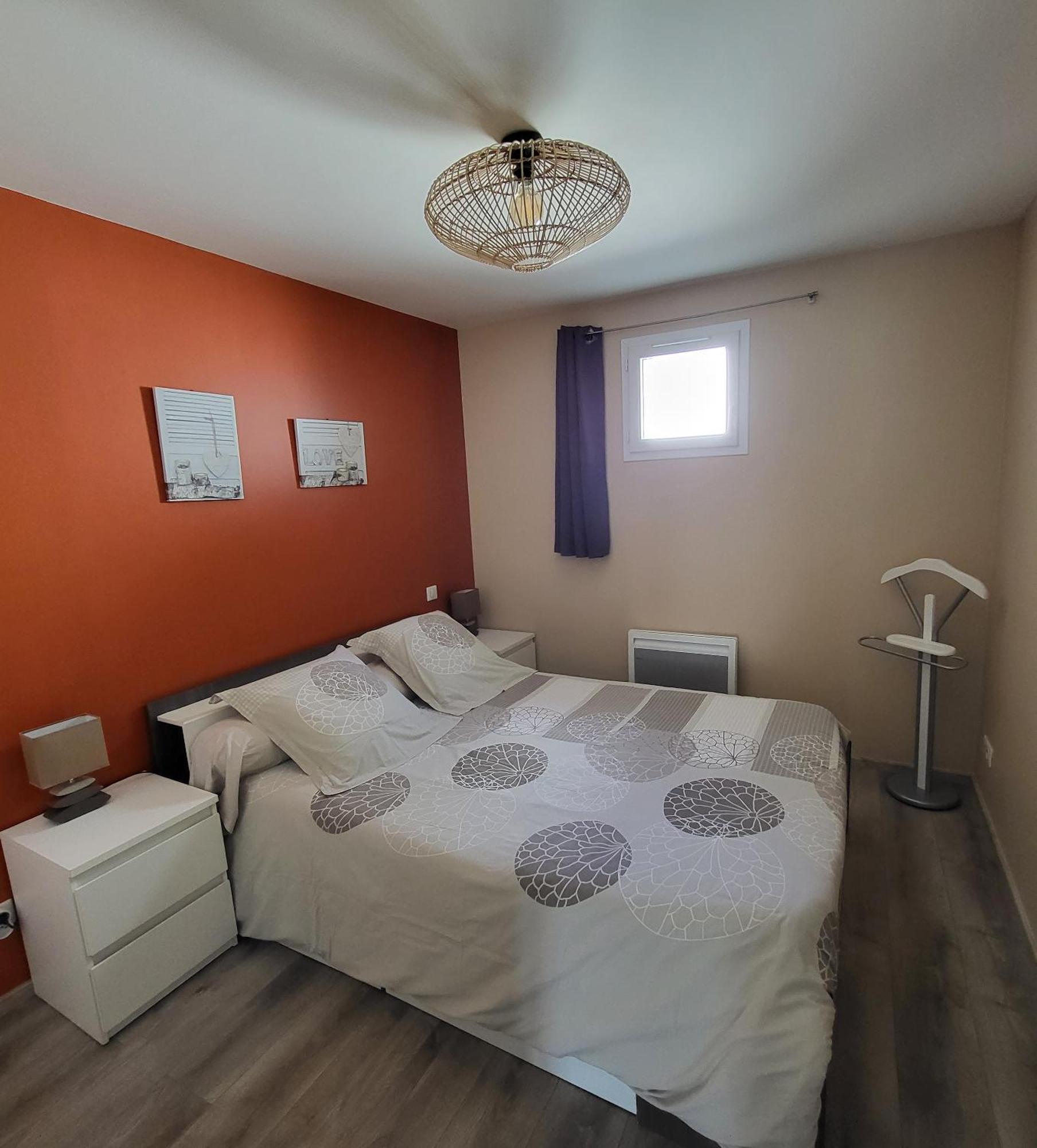 Le Touristic Appartements Люс-Сен-Совёр Экстерьер фото