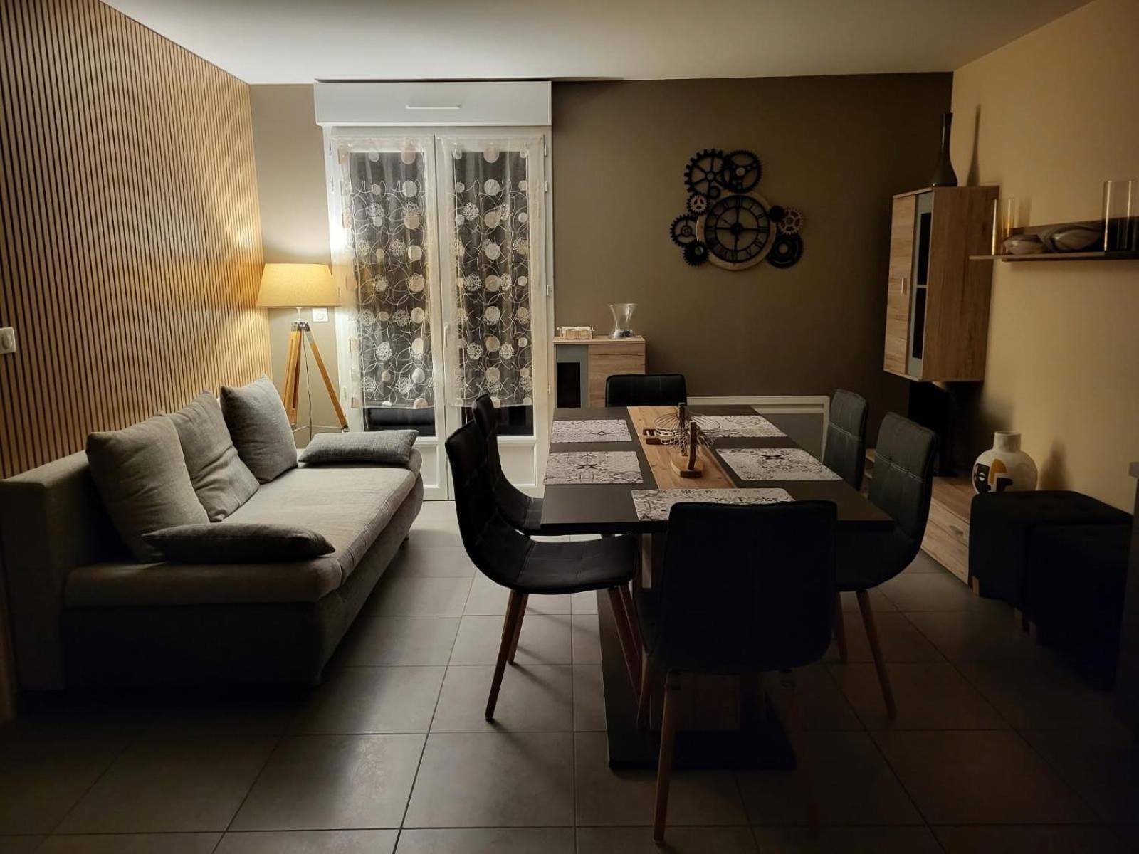 Le Touristic Appartements Люс-Сен-Совёр Экстерьер фото