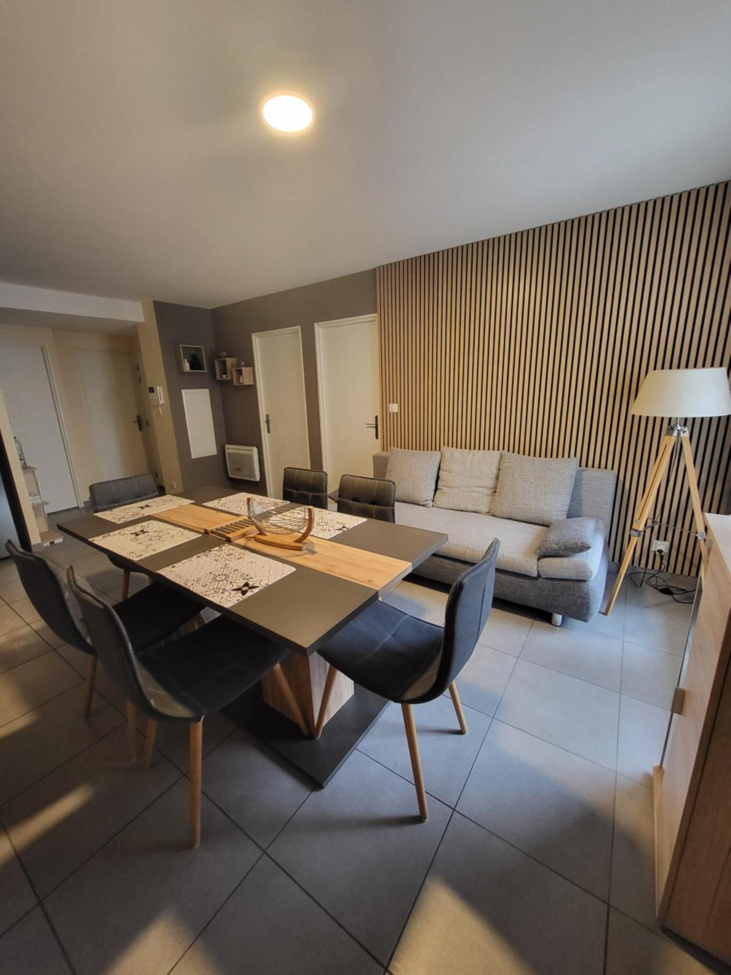 Le Touristic Appartements Люс-Сен-Совёр Экстерьер фото