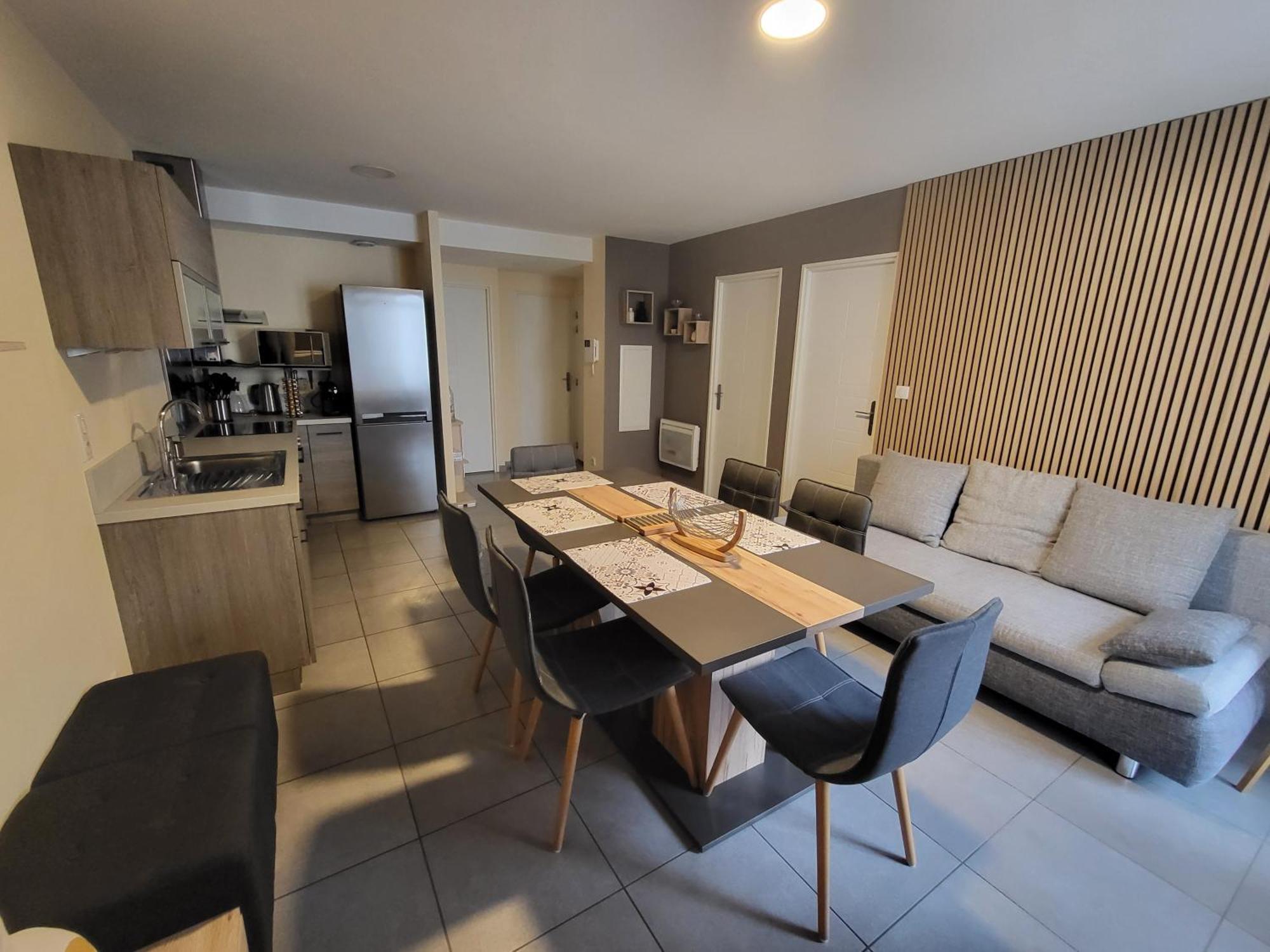 Le Touristic Appartements Люс-Сен-Совёр Экстерьер фото