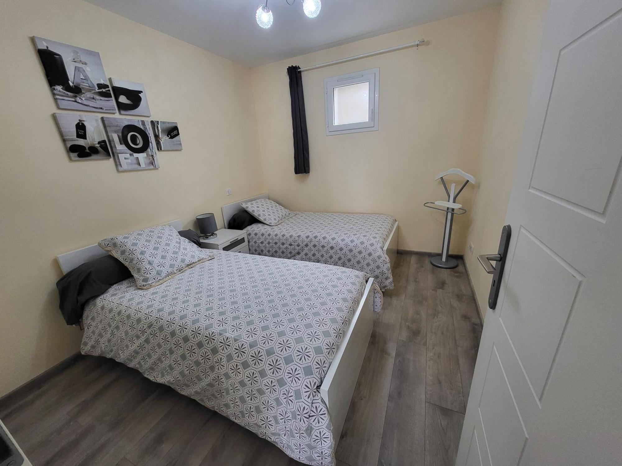 Le Touristic Appartements Люс-Сен-Совёр Экстерьер фото