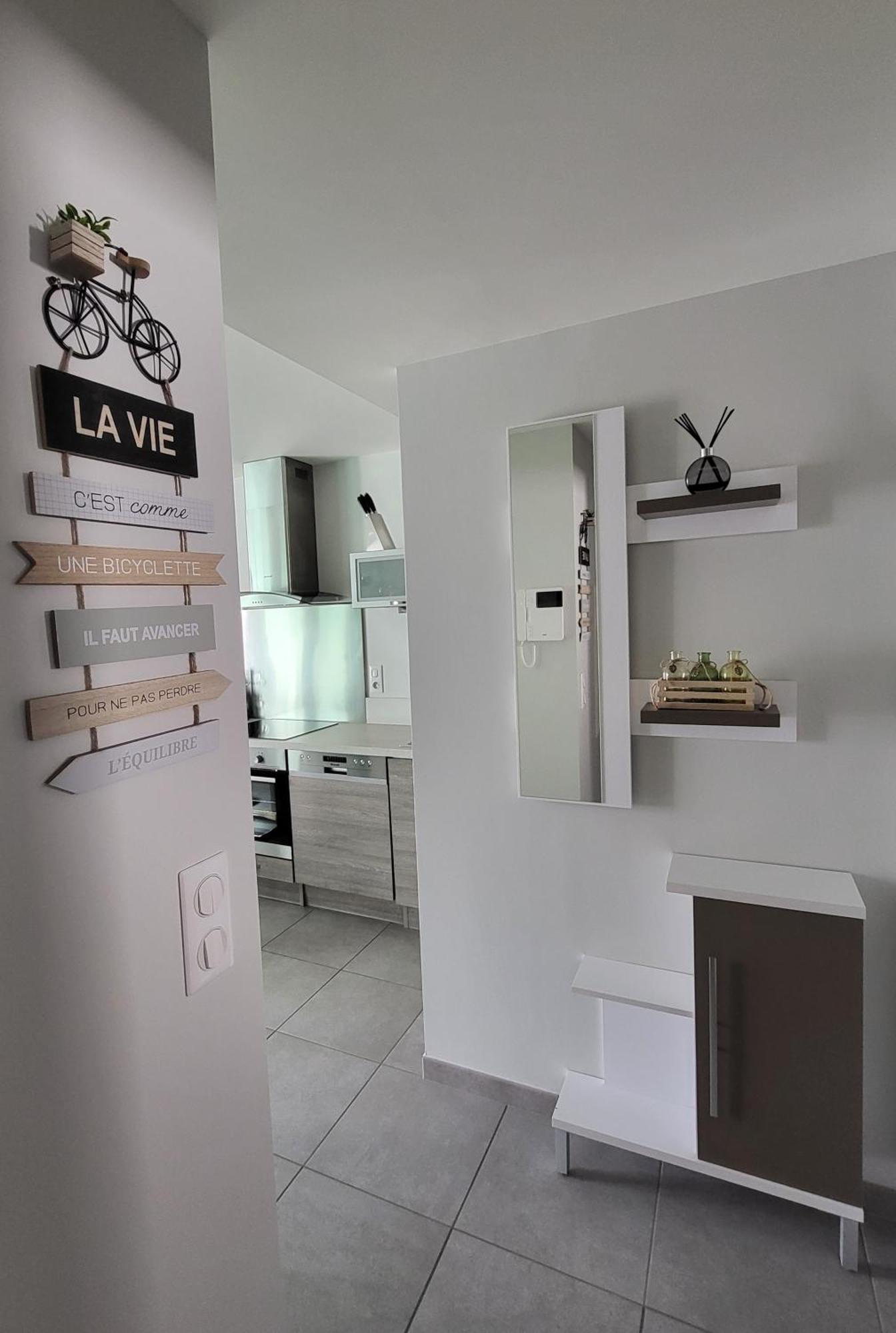 Le Touristic Appartements Люс-Сен-Совёр Экстерьер фото